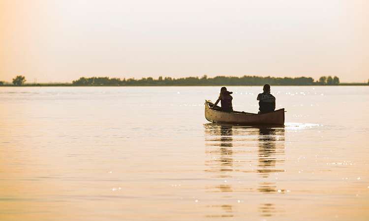 provincial park saskatchewan canoe canoeing lake