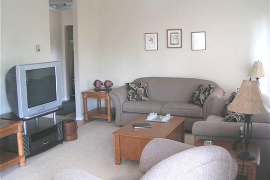 Aurora lodges Inc is able to host a family reunion, a birthday party, a corporation meeting, a film crew, etc..