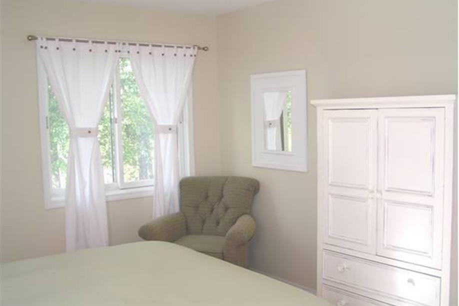 Aurora Lodges -  They are well equipped with full kitchen, gas BBQ,TV, beautiful furniture, laundry facility, and comfortable luxury beds...