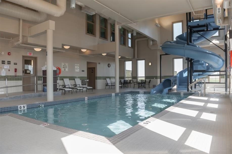 Best Western Plus Moose Jaw - Indoor Pool and Waterslide