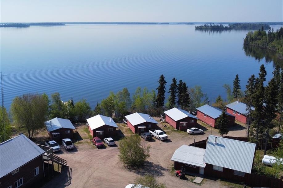 Besnard Lake Camp