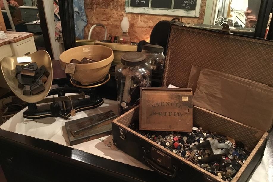 Creekside Country Home Decor & Antiques