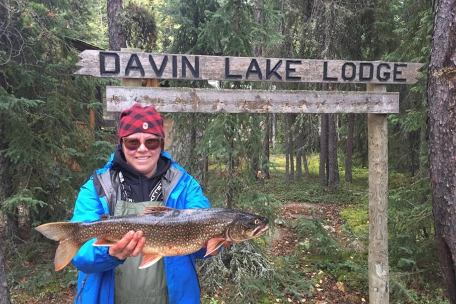 Davin Lake Lodge