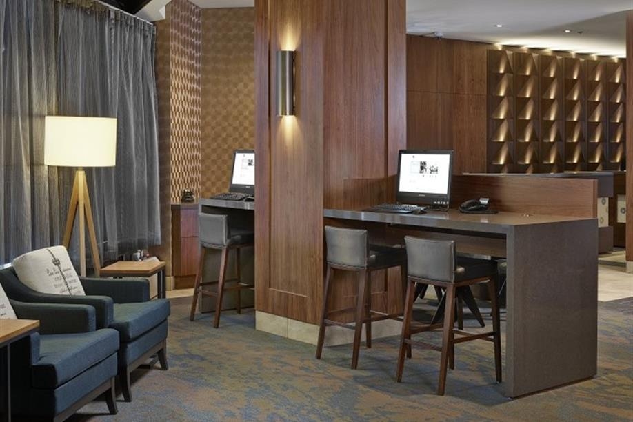 DoubleTree by Hilton Regina Hotel & Conference Centre - Business Centre