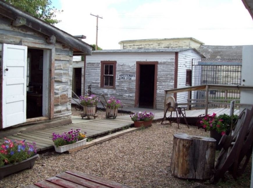 Eastend - Eastend Museum - Cultural Centre