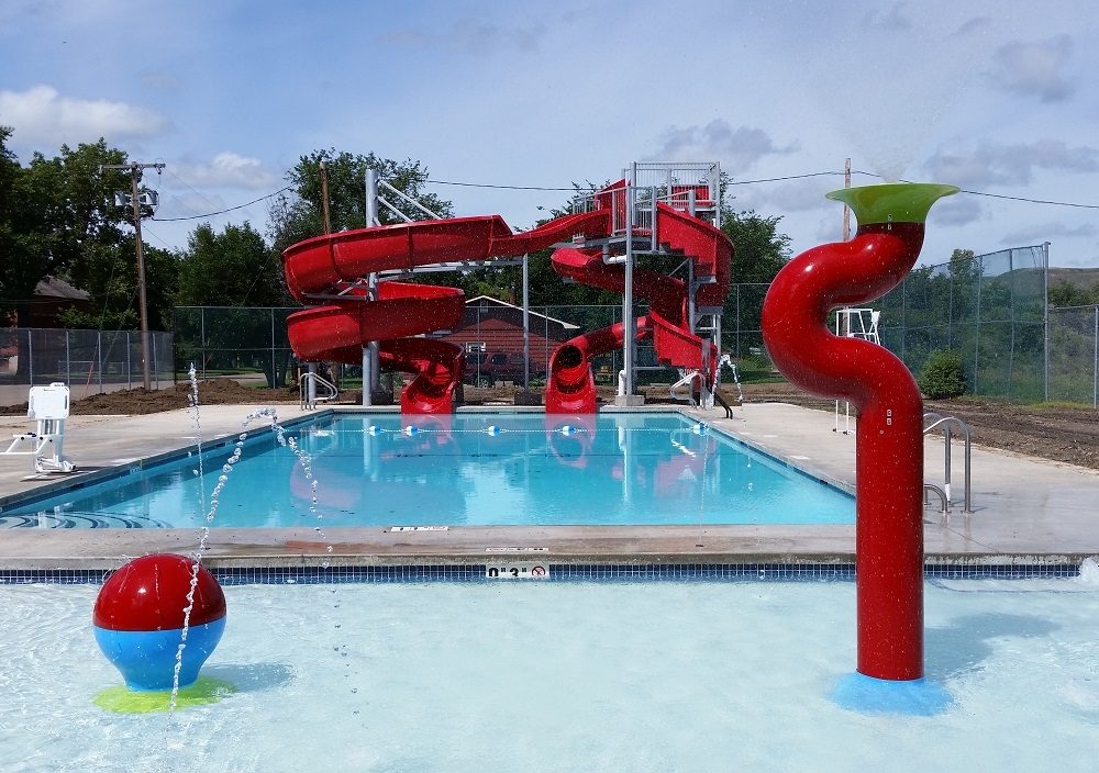 Eastend Swimming Pool & Splash Park