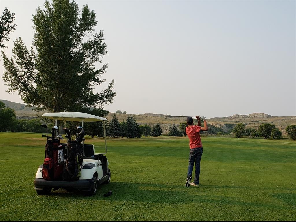 Eastend - Streambank Golf Club