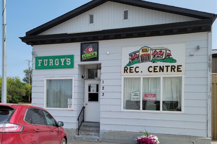 Furgy's Eatery and Recreation Center