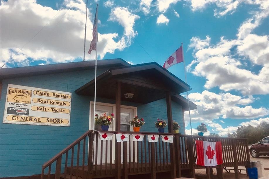 G & S Marina Outfitters