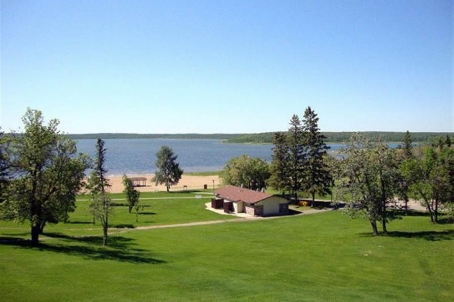 Kenosee Inn and Cabins