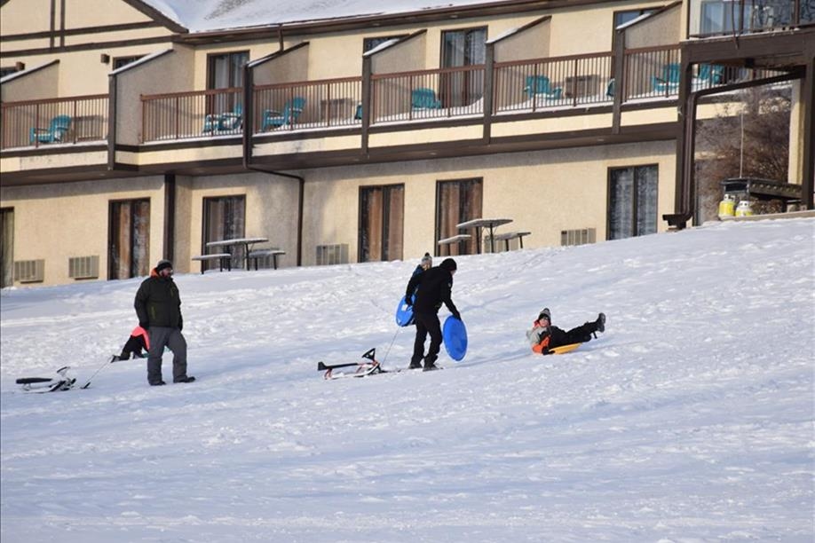 Kenosee Inn and Cabins