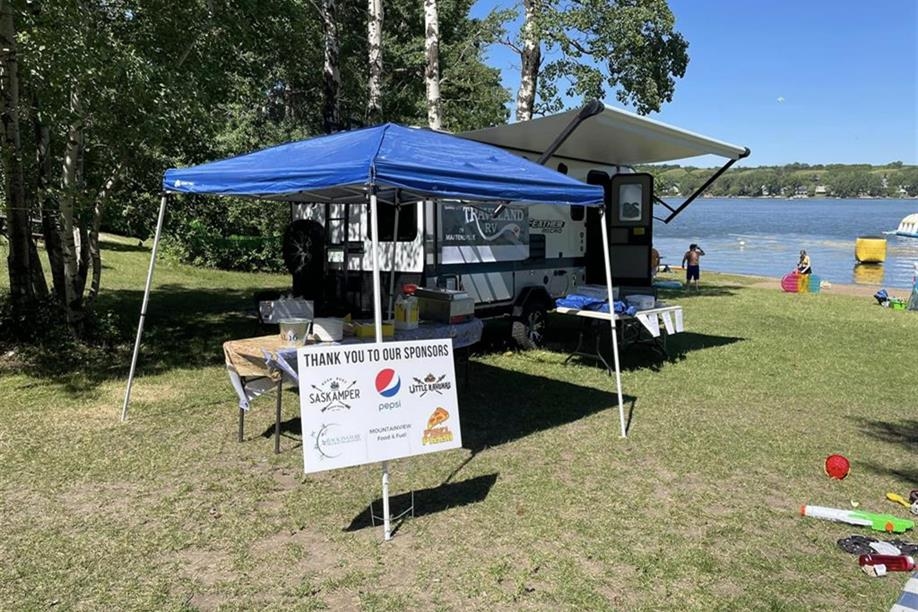 Little Kahuna's Beach Cafe and Tiki Bar