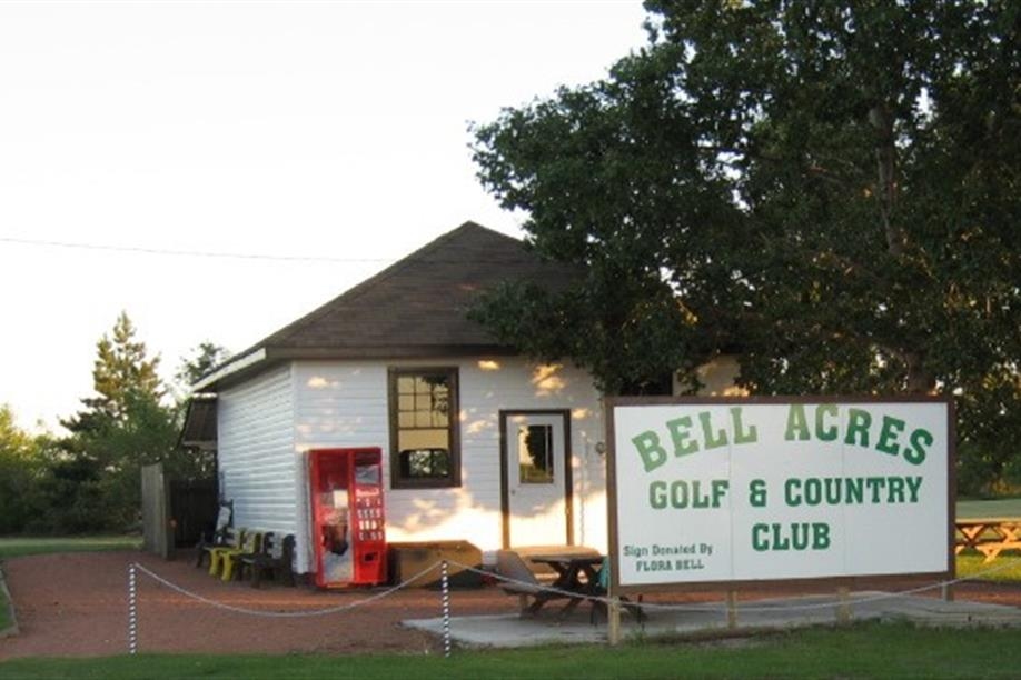 Luseland - Bell Acres Golf Course