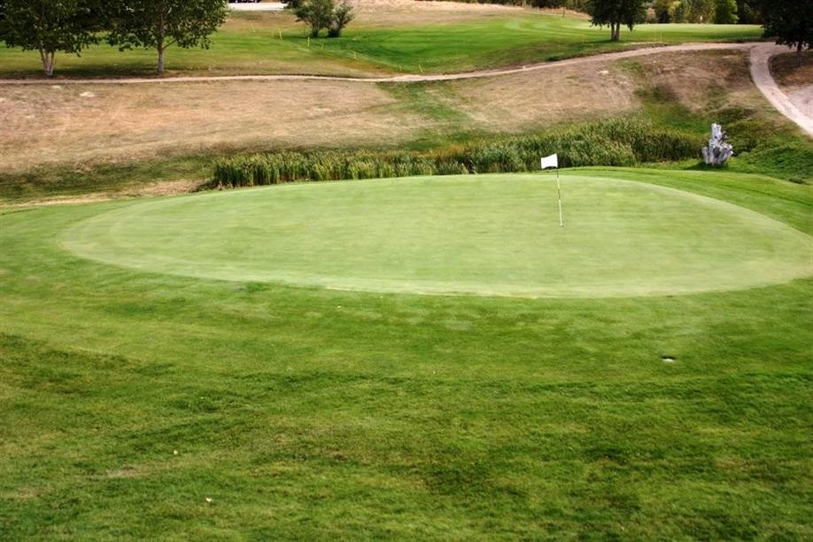 Lynbrook Golf and Country Club