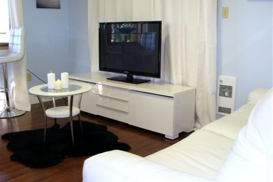 Manitou Executive Suites - Lakeview Suite