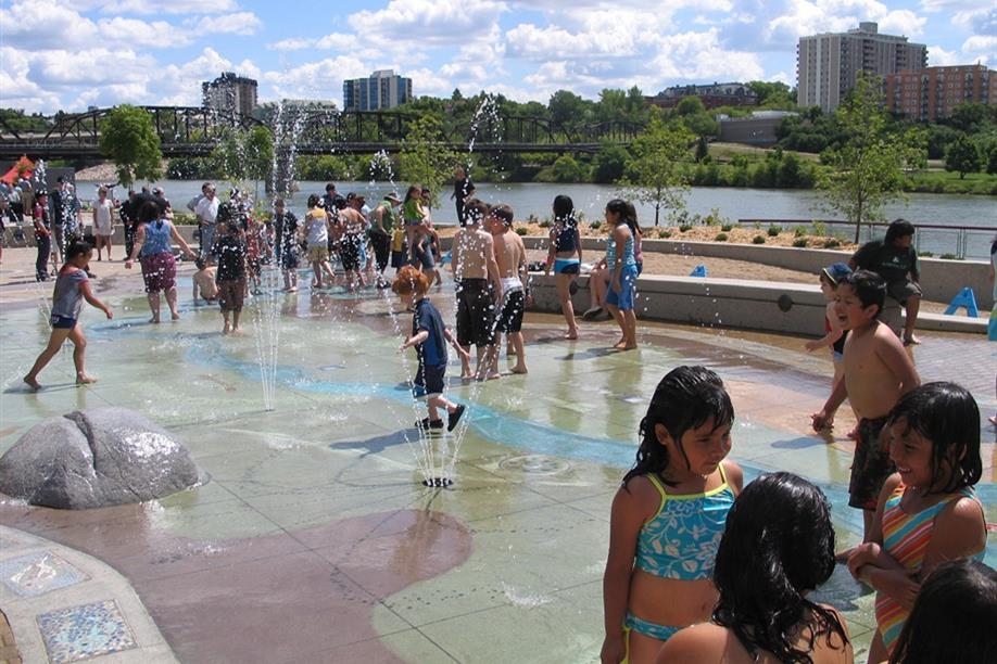 Saskatchewan River Basin Water Spray Feature