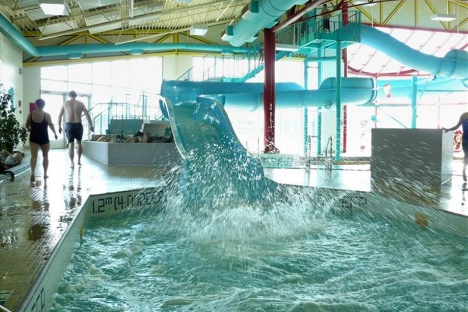 Northern Lights Palace Arena & Pool - Water Slide