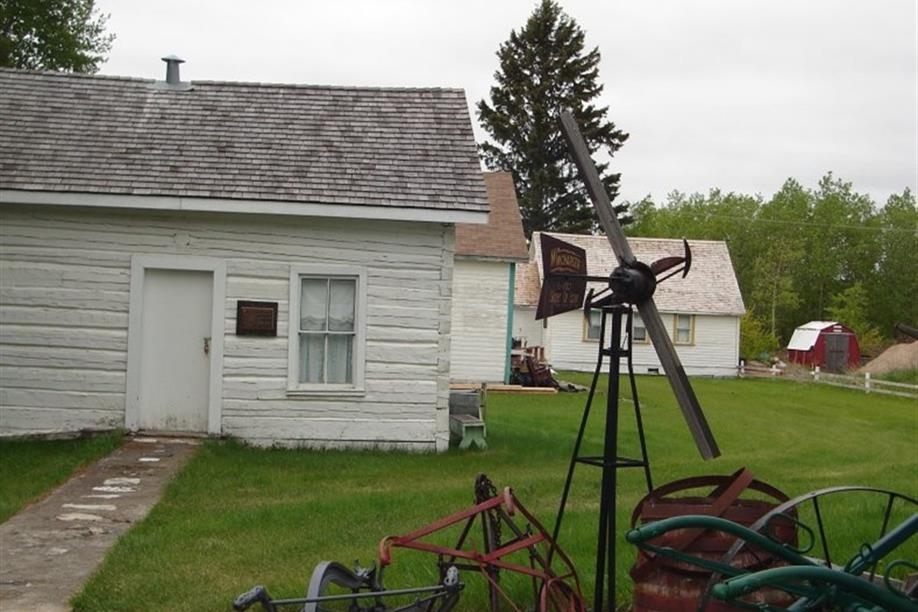 Porcupine Plain and District Museum