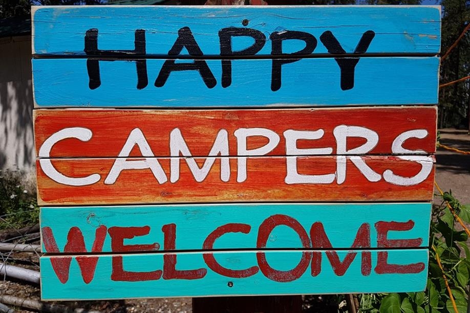 Pine Grove Resort - Camping sign