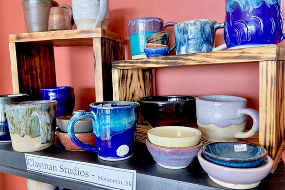 Prairie Girl Gallery & Gift Boutique / Eli Barsi Music