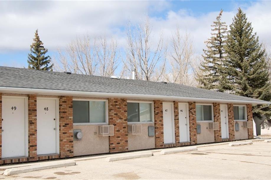 Prairie Oasis Tourist Complex - Motel units