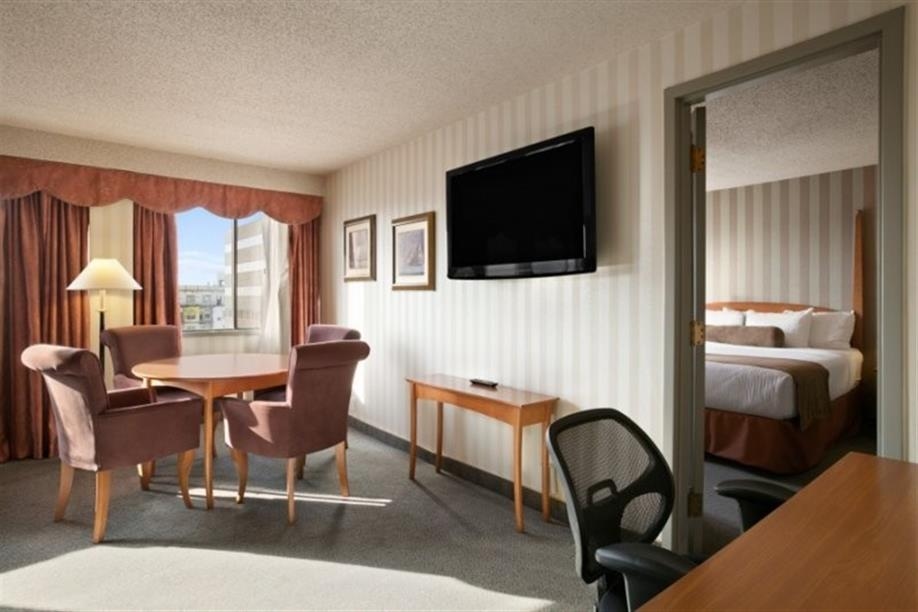Ramada Plaza Regina - Suite