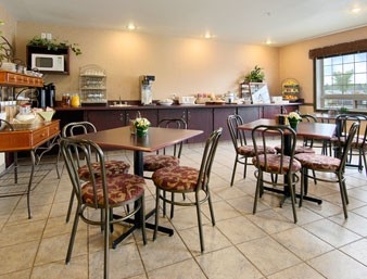 RAMADA - Breakfast Area