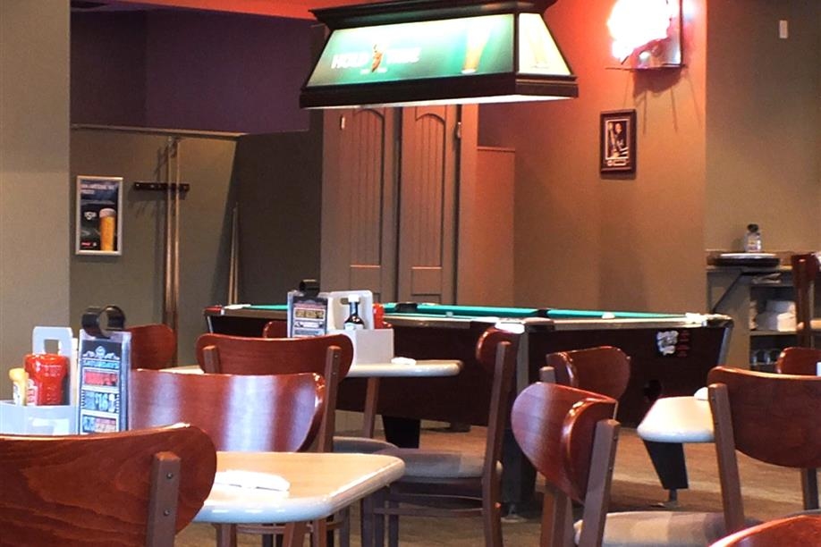 Holiday Inn & Suites Regina IHG Hotel - Perkins Restaurant & Bakery