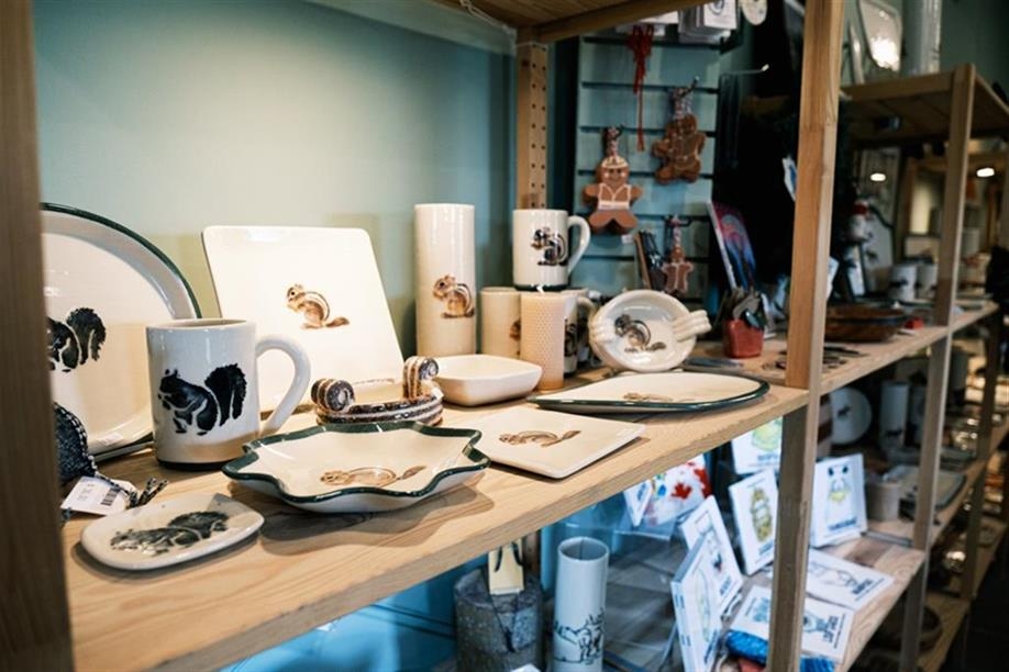 Robertson Gallery & Gift and Susan Robertson Pottery
