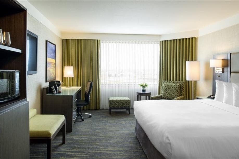 Saskatoon Inn Hotel & Conference Centre - Guest Room