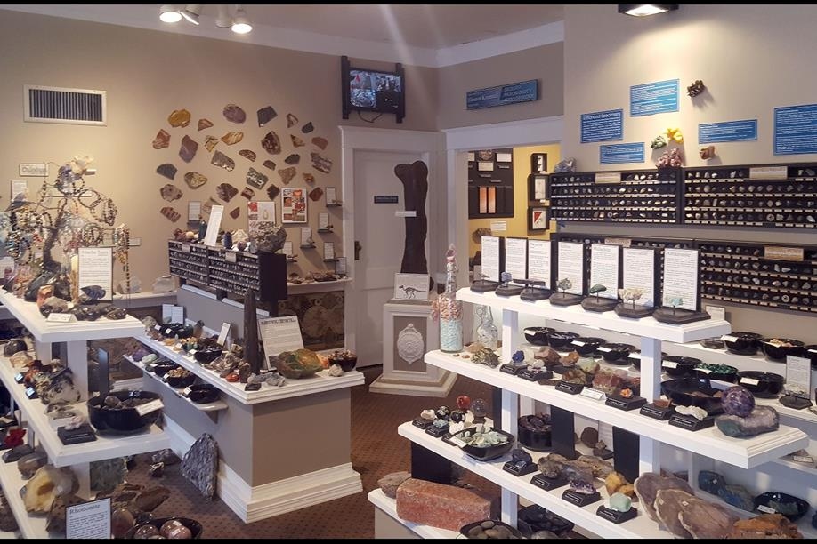 Sesula Mineral and Gem Museum and Rock Shop