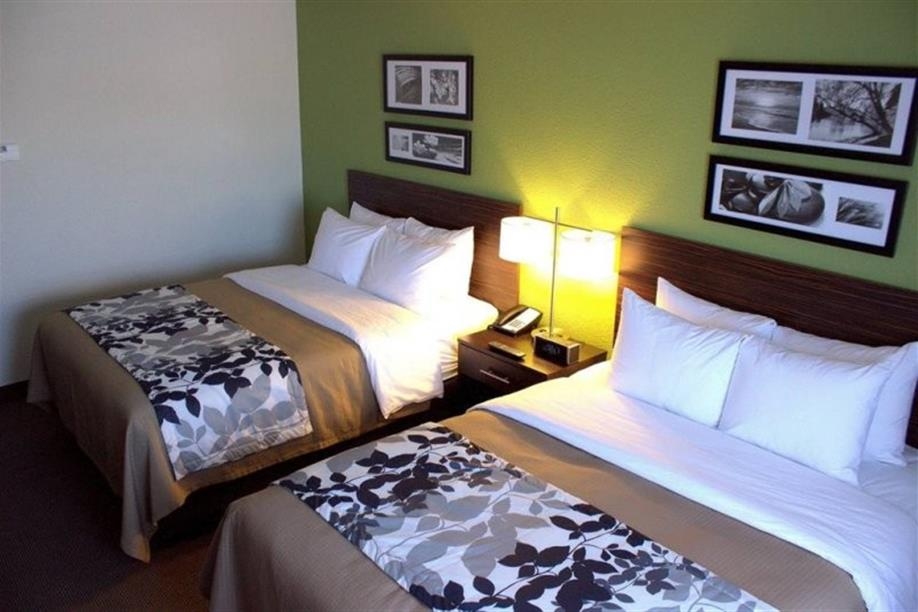 Sleep Inn Regina East - Double Queen Room