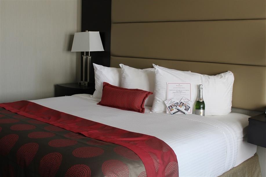 Ramada Plaza Regina - Guest Room