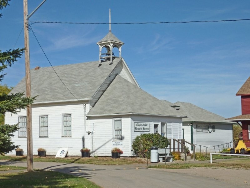Cut Knife - McLain Memorial Museum