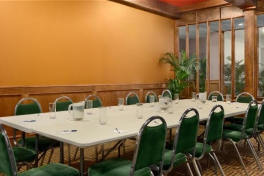 Travelodge Meadow Lake