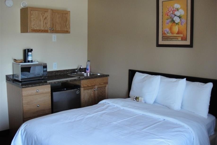 Travelodge by Wyndham Regina