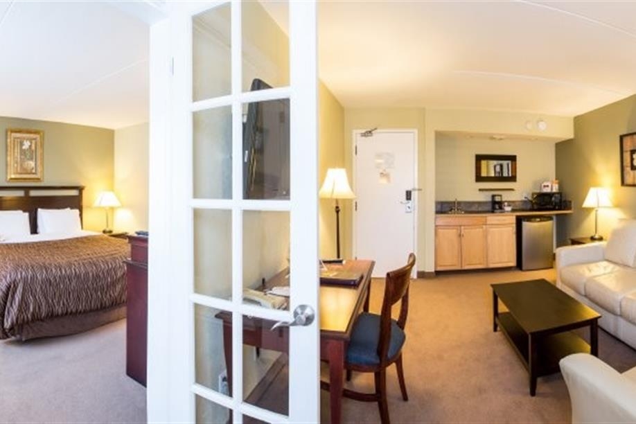 Travelodge by Wyndham Regina