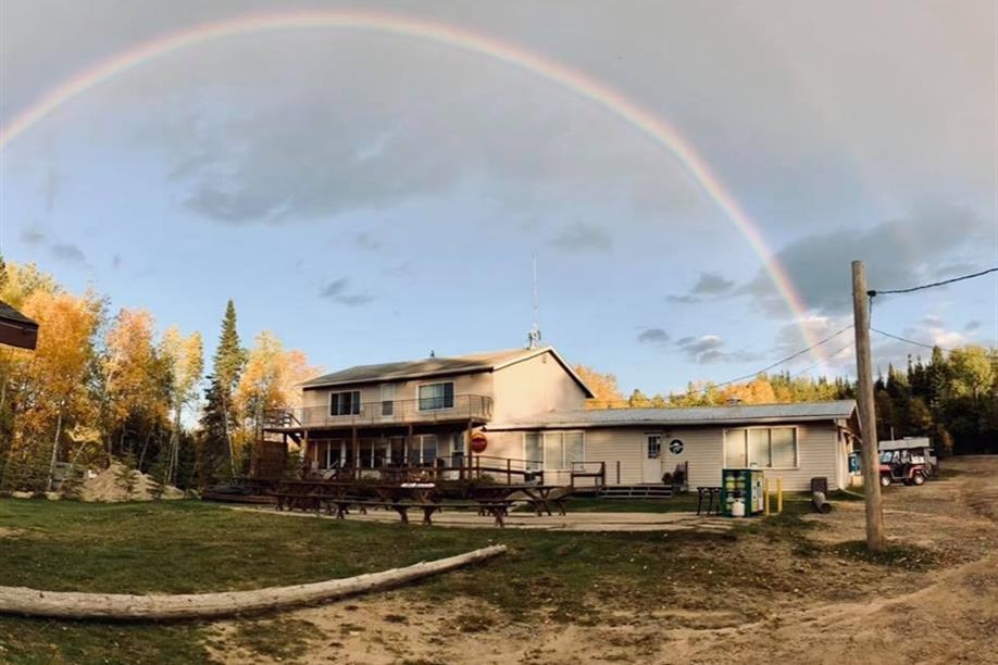 Whiteswan Lake Lodge
