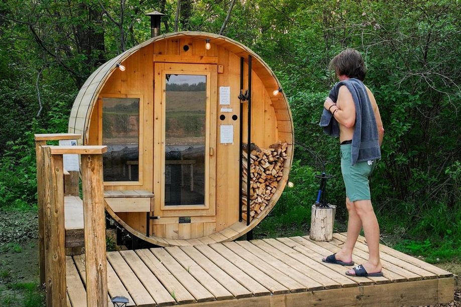 Prairie Ridge Orchard & Resort; Photo: Tourism Saskatchewan