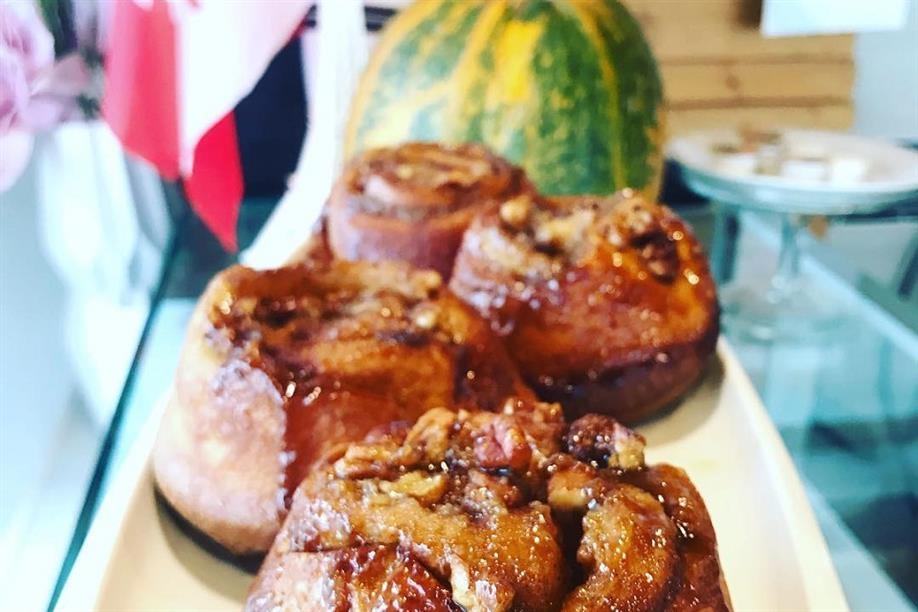 Cinnamon rolls