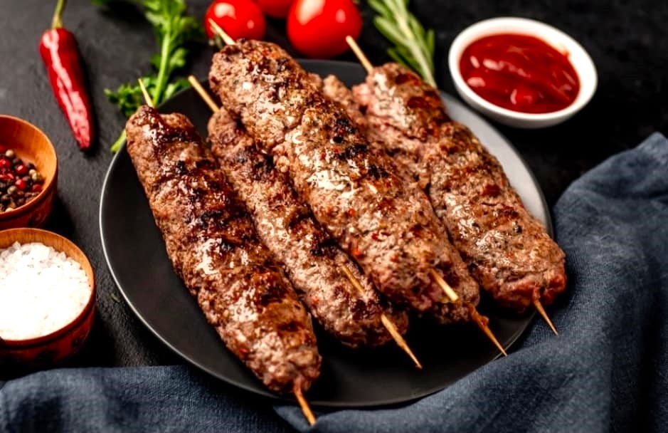 Cheerful Woodpecker Food Store and Restaurant