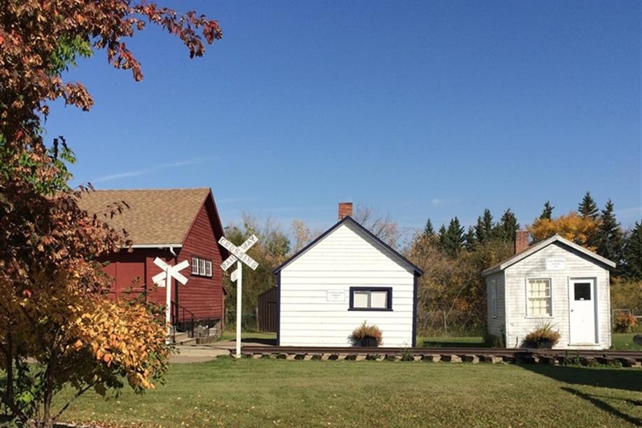 Clayton McLain Memorial Museum and Archives - Railway Crossing