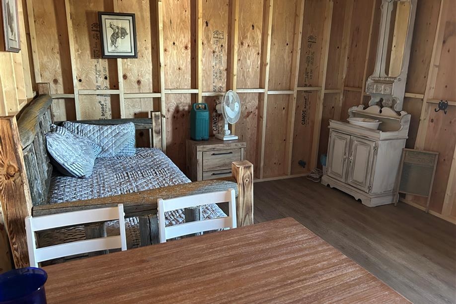 Heritage Outfitting - HI Bunk Accommodations