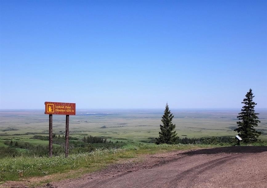 Cypress Hills Bald Butte and Lookout Point