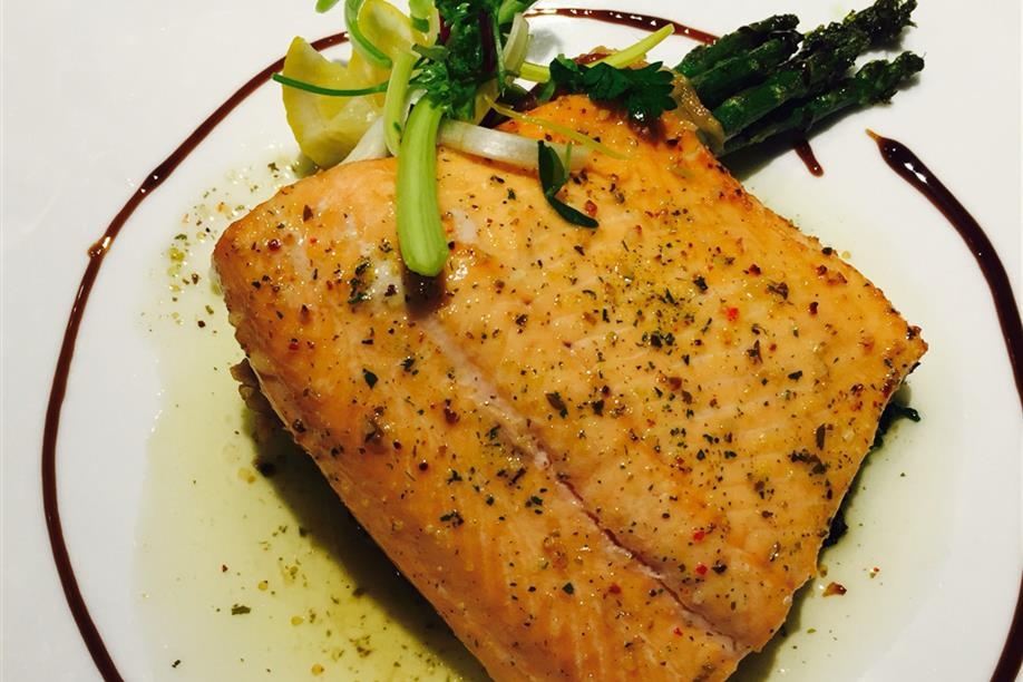 Memories Dining & Bar