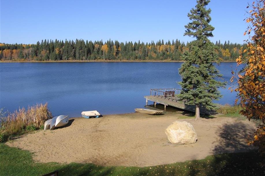 Carlton Trail Guest Lodge and Loft