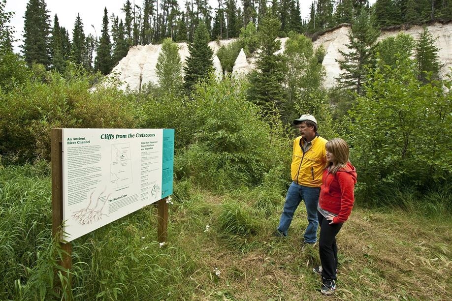 Nipekamew Sand Cliffs - Protected Area; Photo: Tourism Saskatchewan/Eric Lindberg