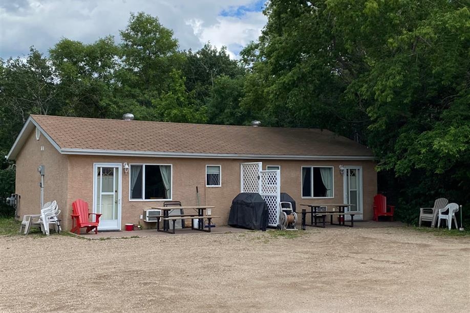 Regina Beach Cabin Rentals - Last Mountain Getaways