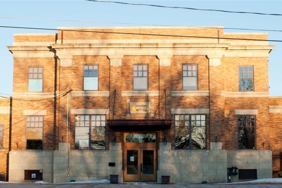 Sahara Spa - Front of building