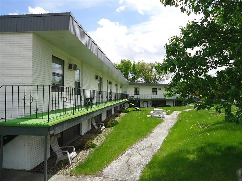 Silver Saddle Suites